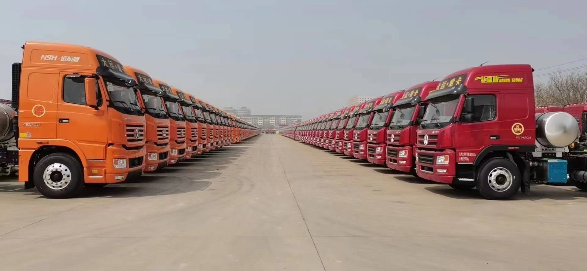 集裝箱運(yùn)輸車輛無(wú)處可停，港口物流將何去何從?